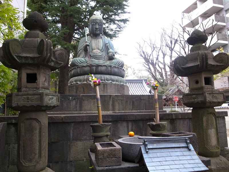 「品川寺」の地蔵菩薩坐像