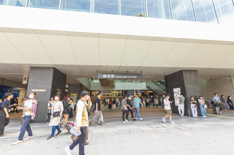京浜東北根岸線「横浜」駅